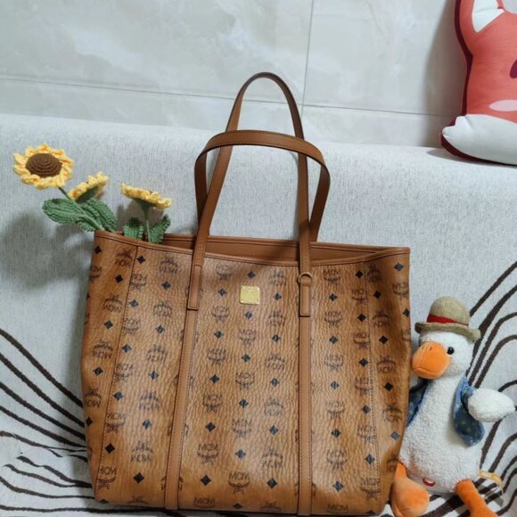 Burberry Top Handle Crossbody Shoulder Bag - Picture 1 of 4